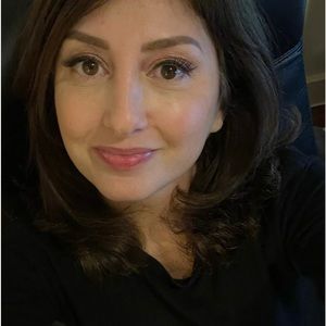 Meet your Posher, Julie